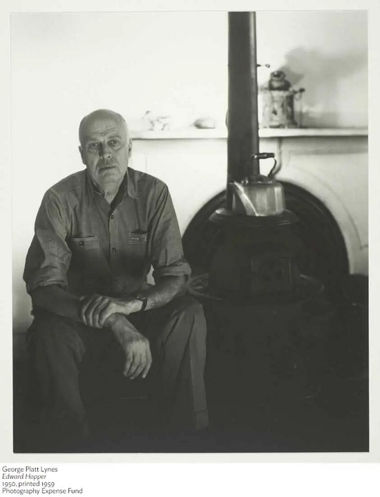 摄影师乔治·普拉特·莱恩斯于1950年拍摄的爱德华·霍普