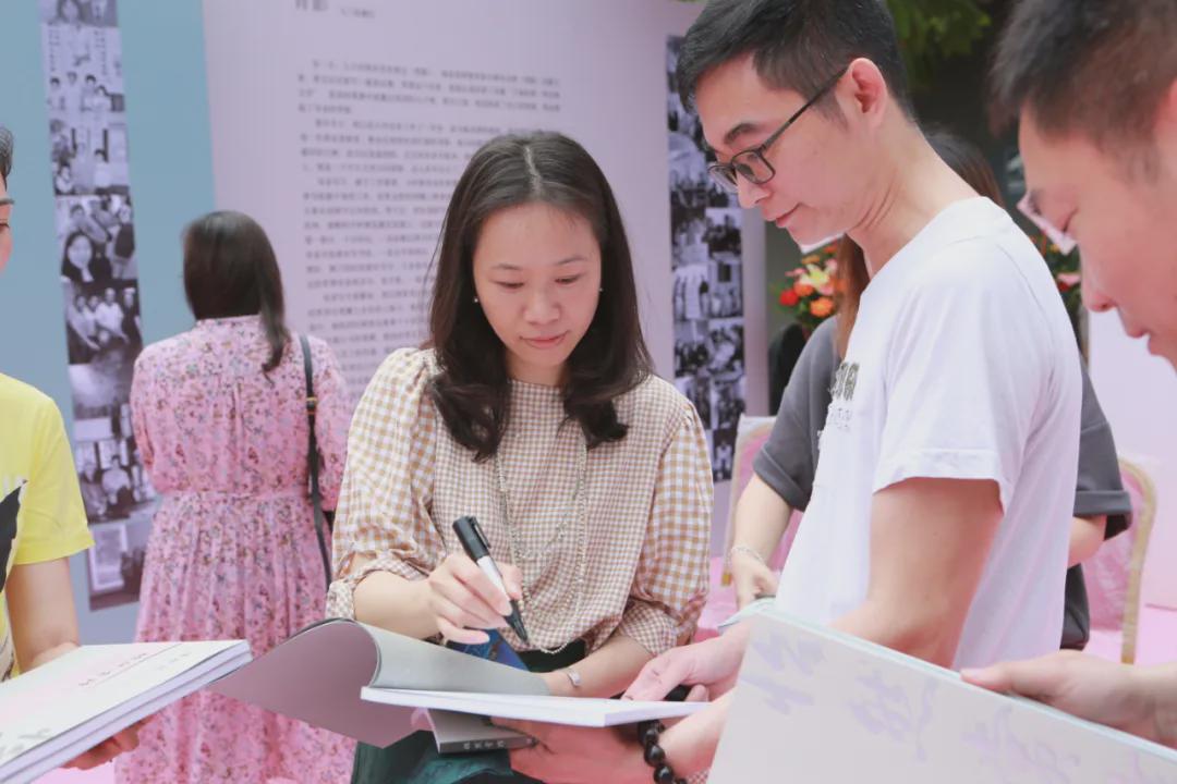 钟丽珍、张健仪书画作品展在黄连画家艺术村成功举行