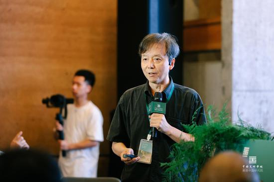 美丽中国建设高峰论坛发言嘉宾：中国流行色协会副会长、中国美术学院学术委员会副主任宋建明