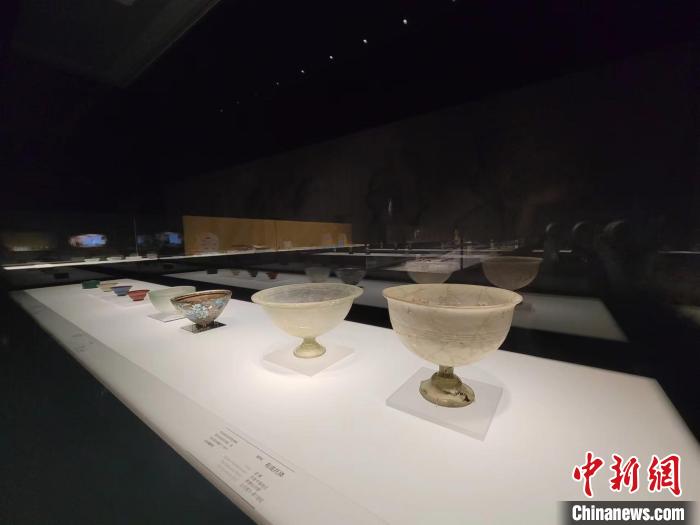 丝路琉光——从地中海到长安的古代玻璃艺术展亮相西安