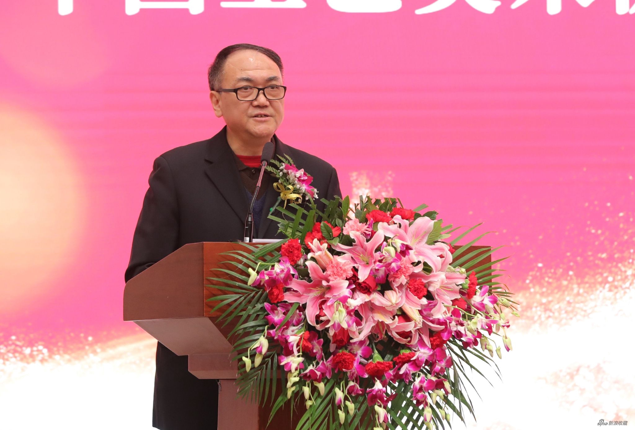 中国工艺美术协会原会长周郑生致辞