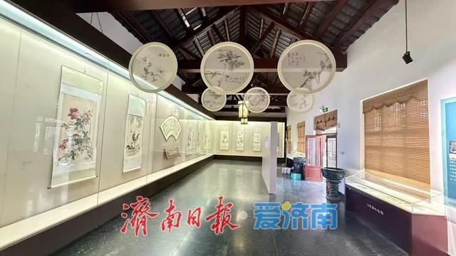 “薪传·鼎新——王雪涛花鸟画艺术展”在趵突泉公园王雪涛纪念馆启幕