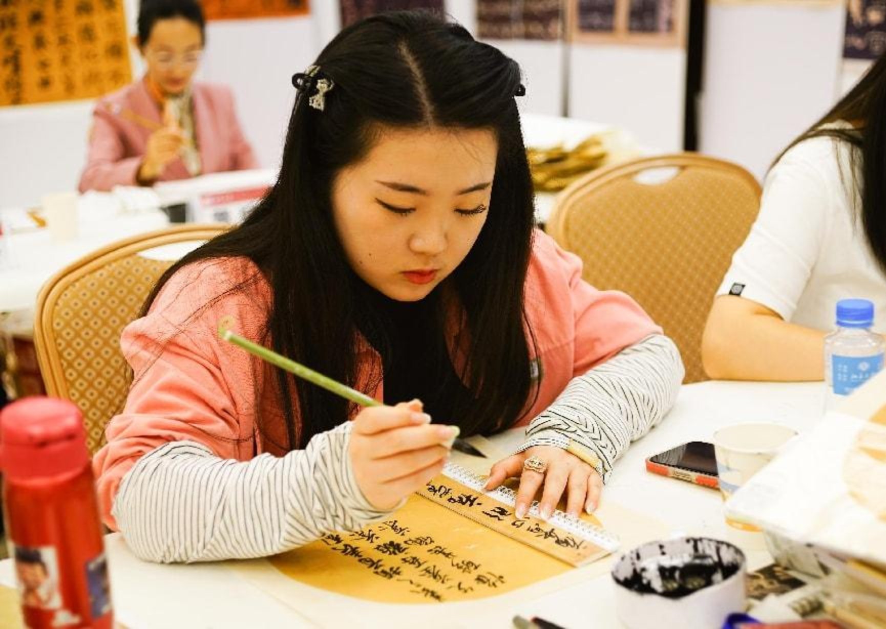 28 学员们认真学习-3