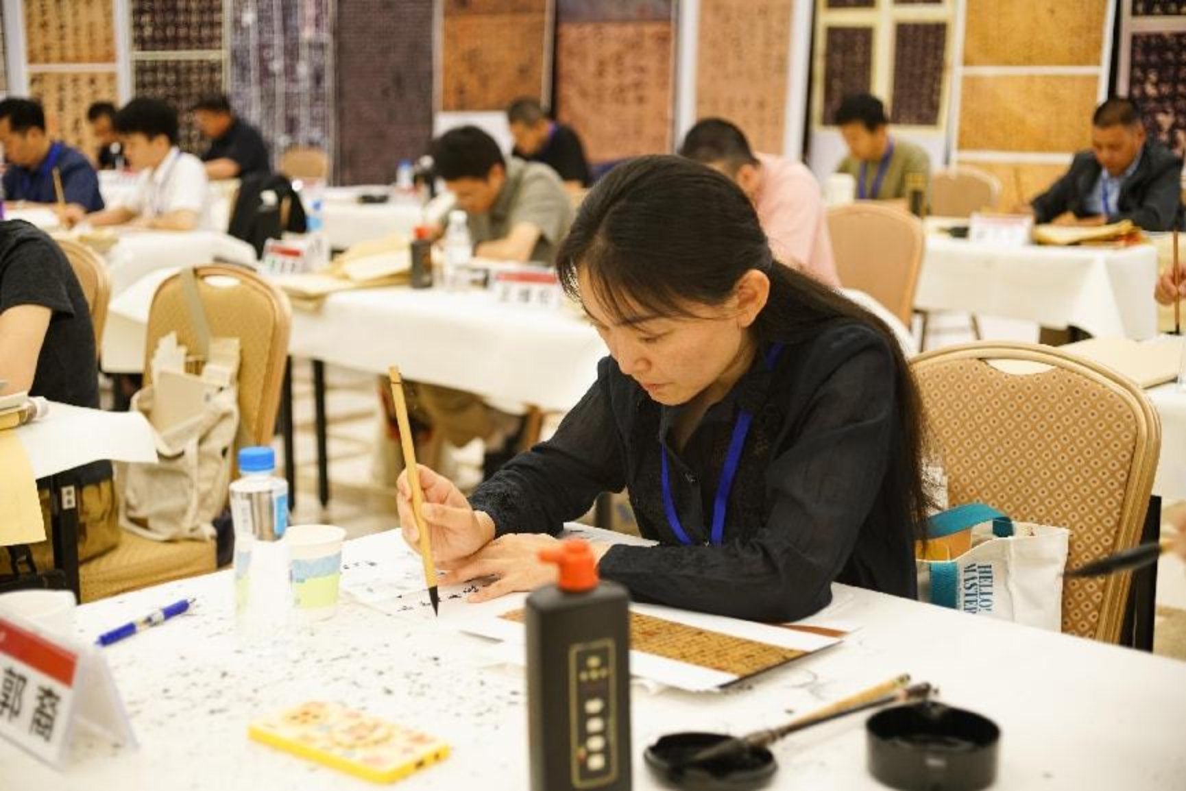 28 学员们认真学习-1