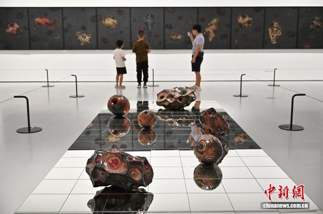 “器物之外——漆艺的诗与思”展览在广州开幕