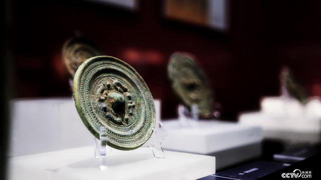 组图丨初见如故 160余件福建博物院馆藏首次亮相