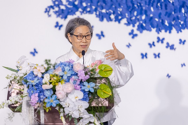 艺术家代表 韩国首尔弘益大学教授 琴基淑.jpg