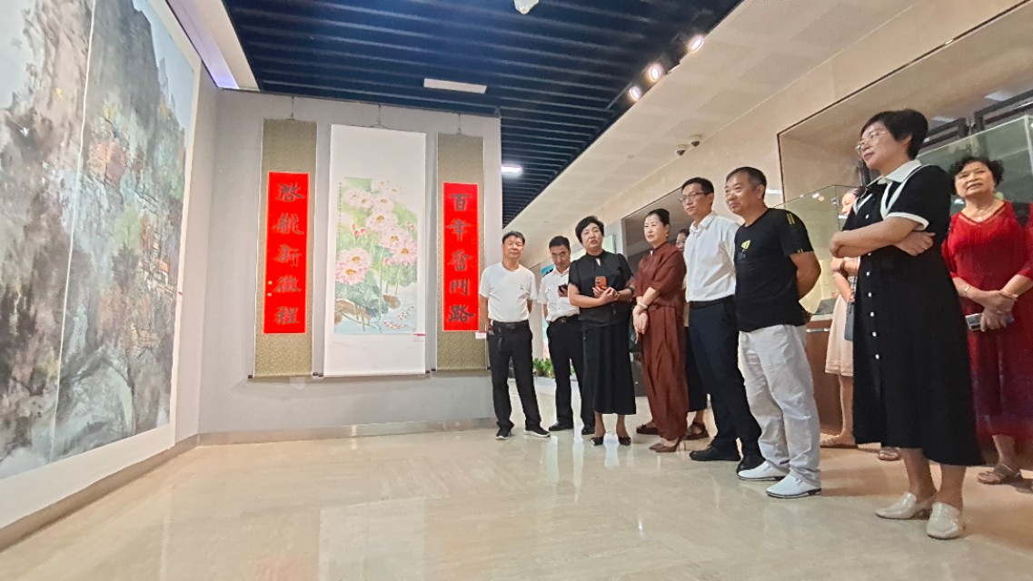 绘万里河山 颂百年辉煌 柳市举办国庆书画作品展