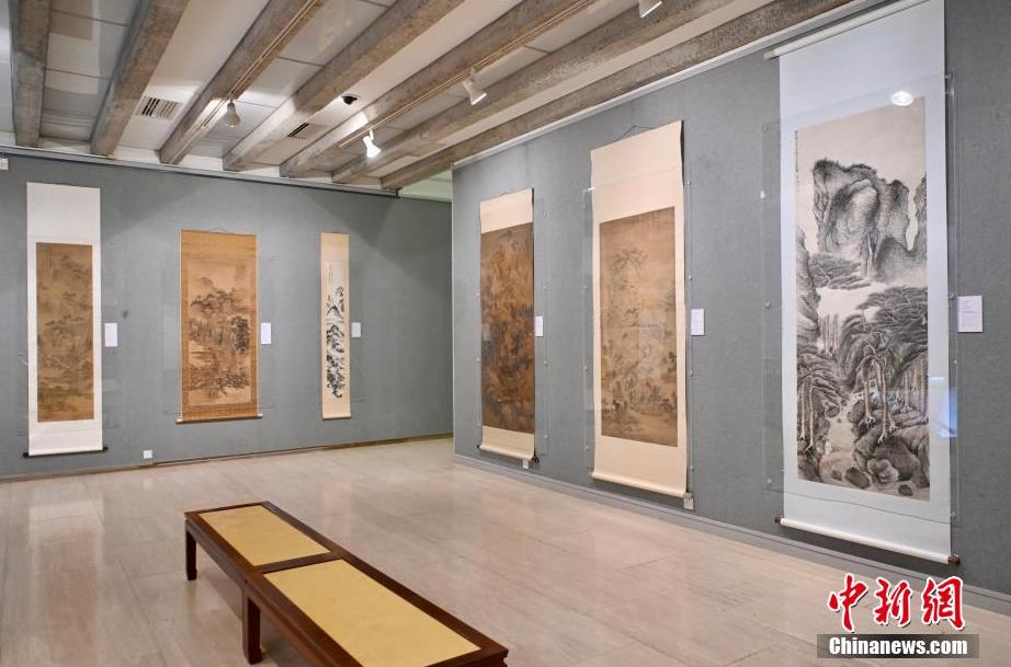 香港中大文物馆展出逾40件“山川巨构”山水画