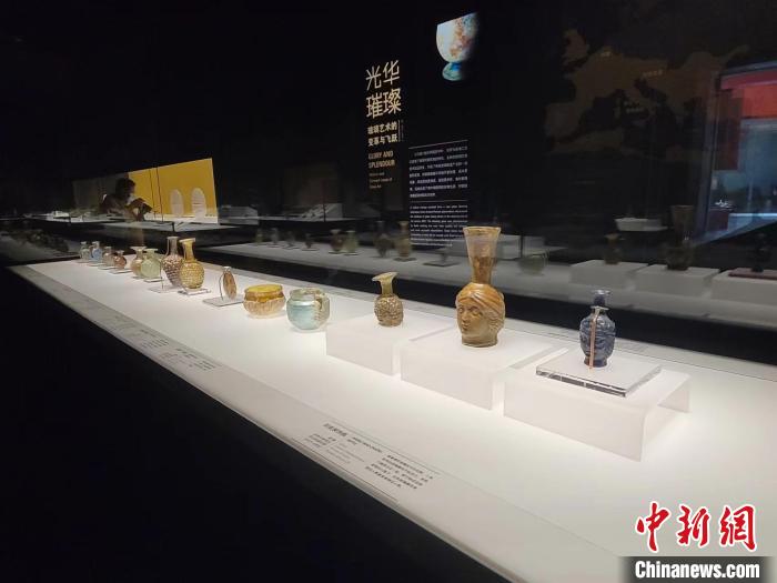 丝路琉光——从地中海到长安的古代玻璃艺术展亮相西安