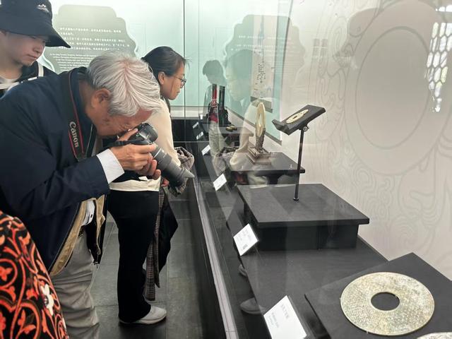 颐和园博物馆开新展！“扬州八刻”遇见“宫廷雕刻”